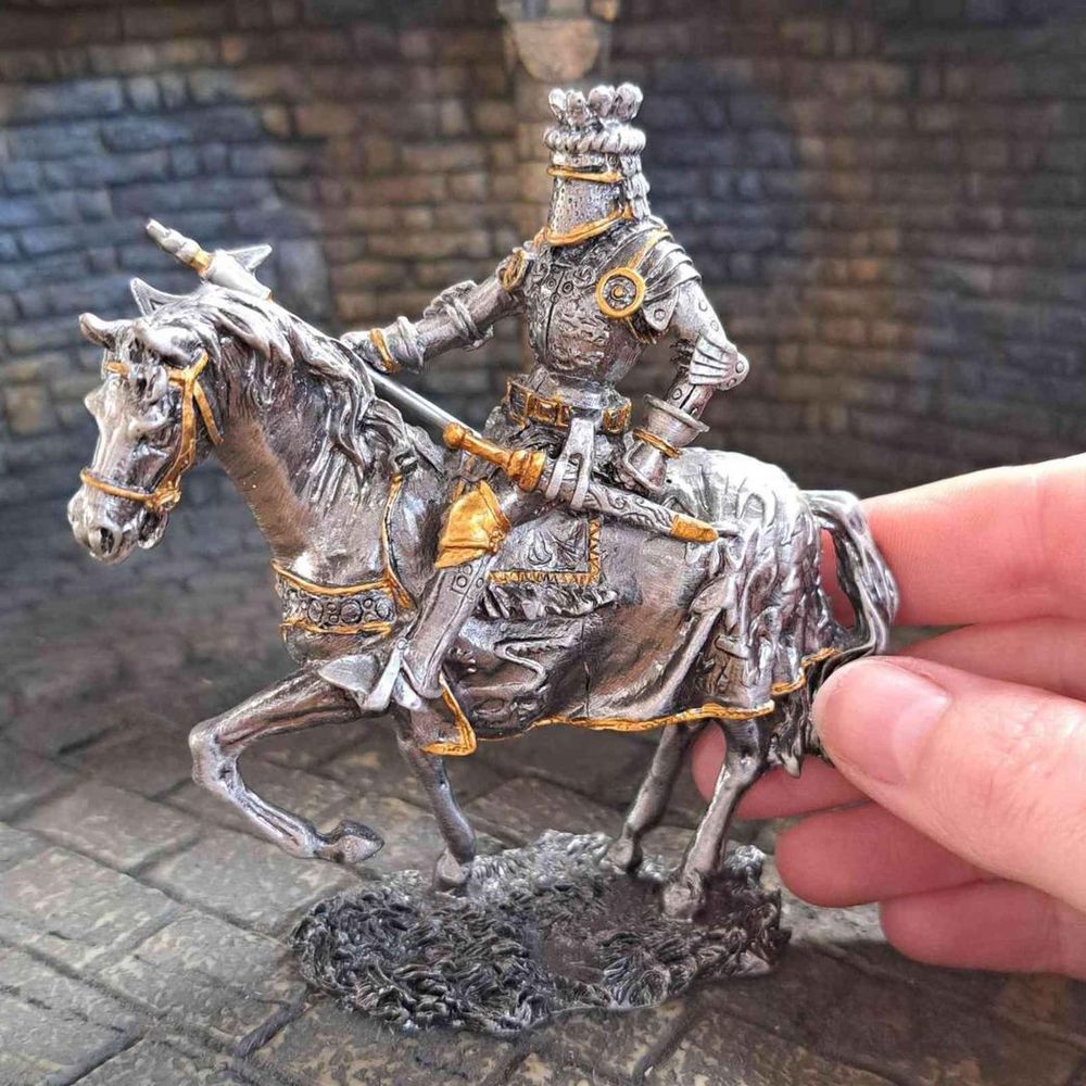 Mounted Knight with Axe (hand-cast statue sculpture) 10cm Height