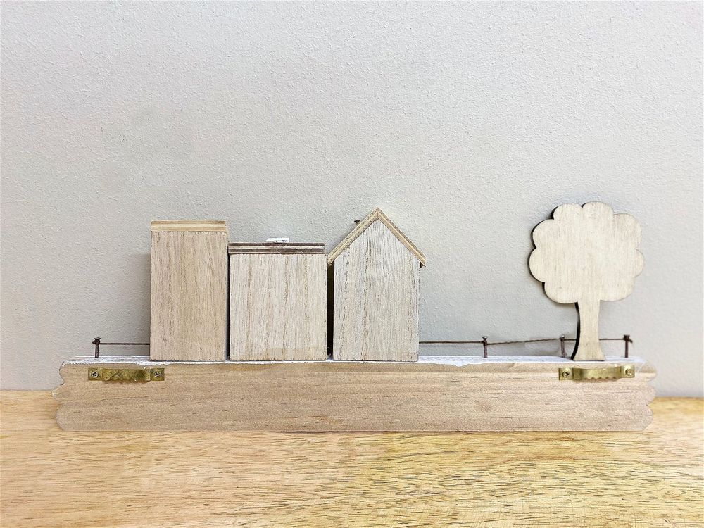Premium Quality Wooden House with 4 Hooks