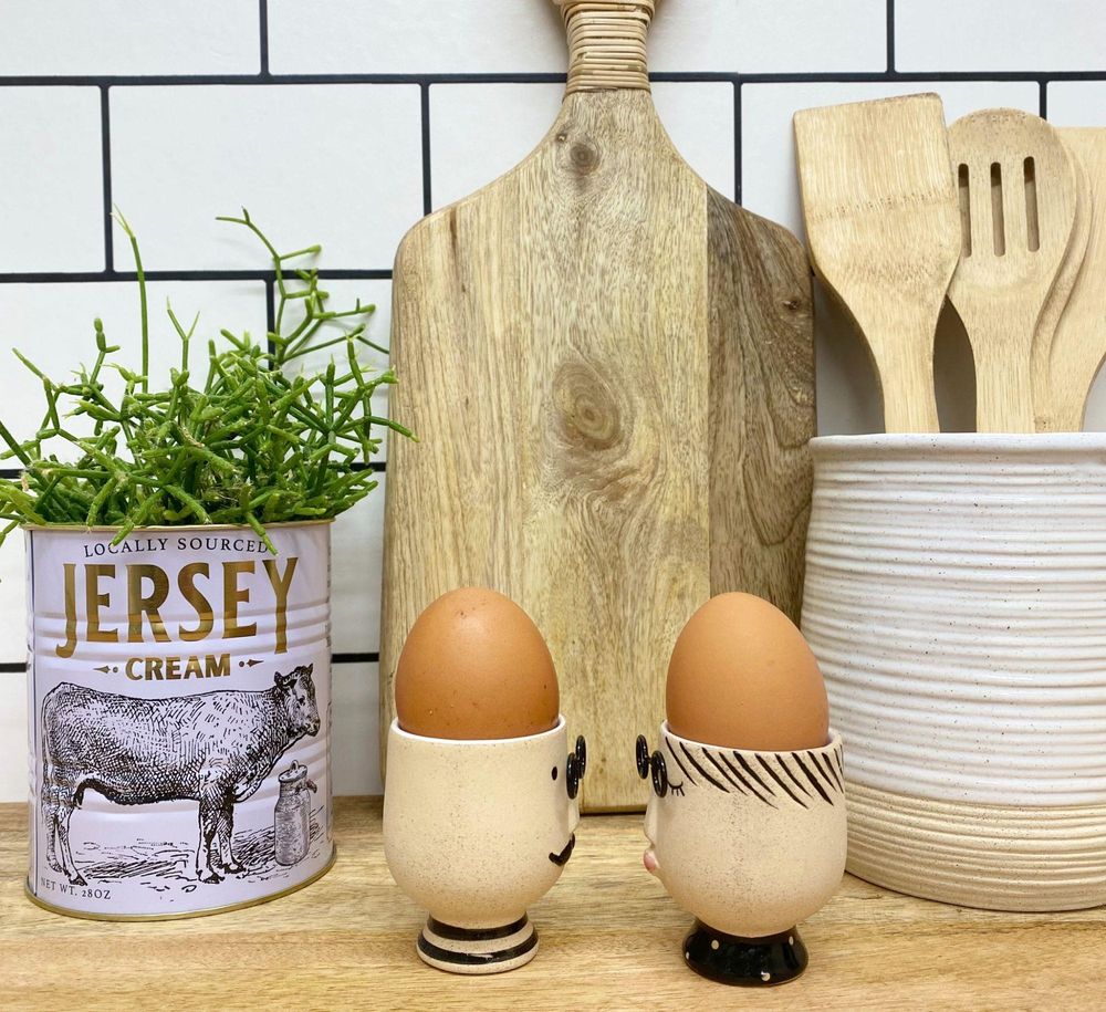 Premium Stoneware Mr & Mrs Egg Cups - Perfect Wedding or Anniversary Gift - Adds Fun to Any Meal!