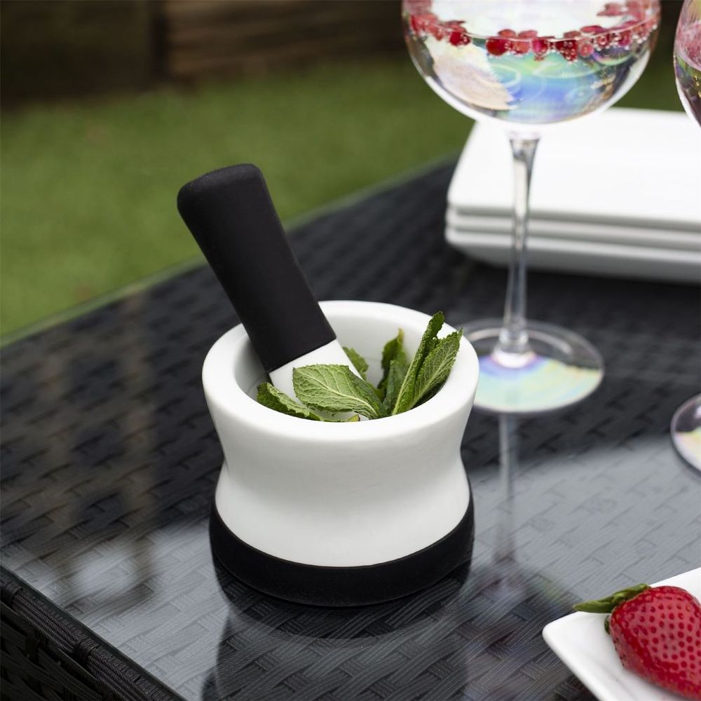 Efficient Ceramic Pestle & Mortar Set | Maison & White