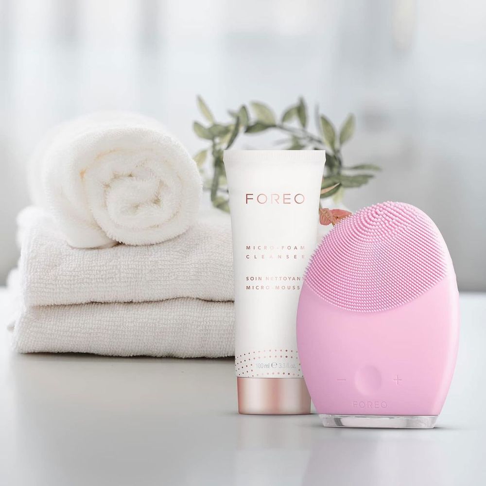 FOREO Micro-Foam Cleanser: Gentle Face Wash for All Skin Types, 100ml