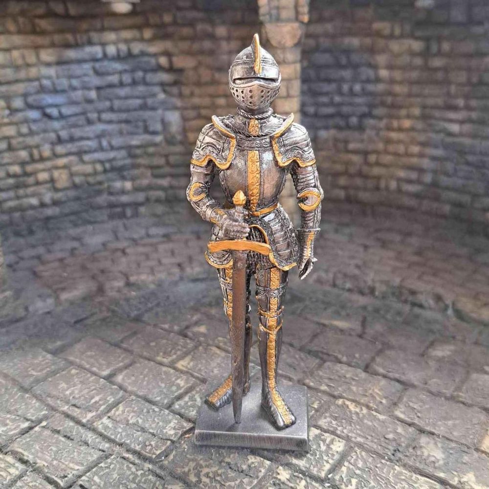 16th Century Knight With Sword