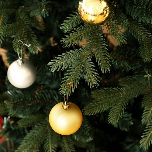 HOMCOM 5ft Artificial Spurce Christmas Tree with 1121 Branches