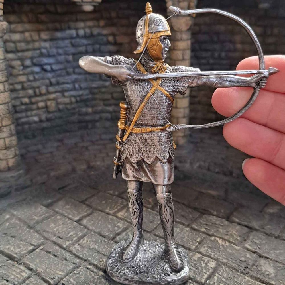 Medieval Archer Statue 11.5cm height Sculpture