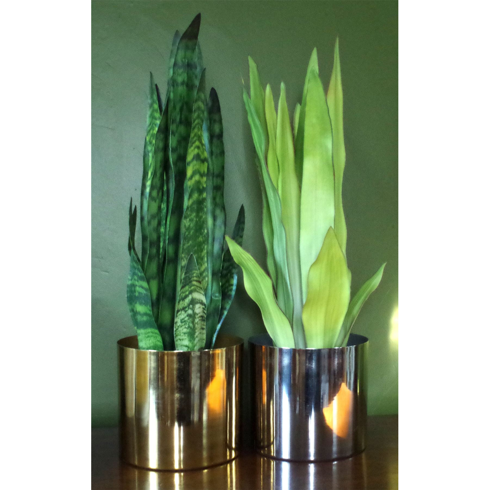 Rustic Handmade Metal Planter Pot - Polished Silver Finish, 20x18cm