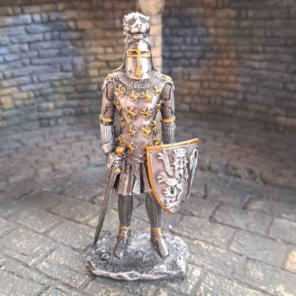 Knight Lion Crested Helmet - 13th Century (hand-cast statue sculpture) 10cm Height