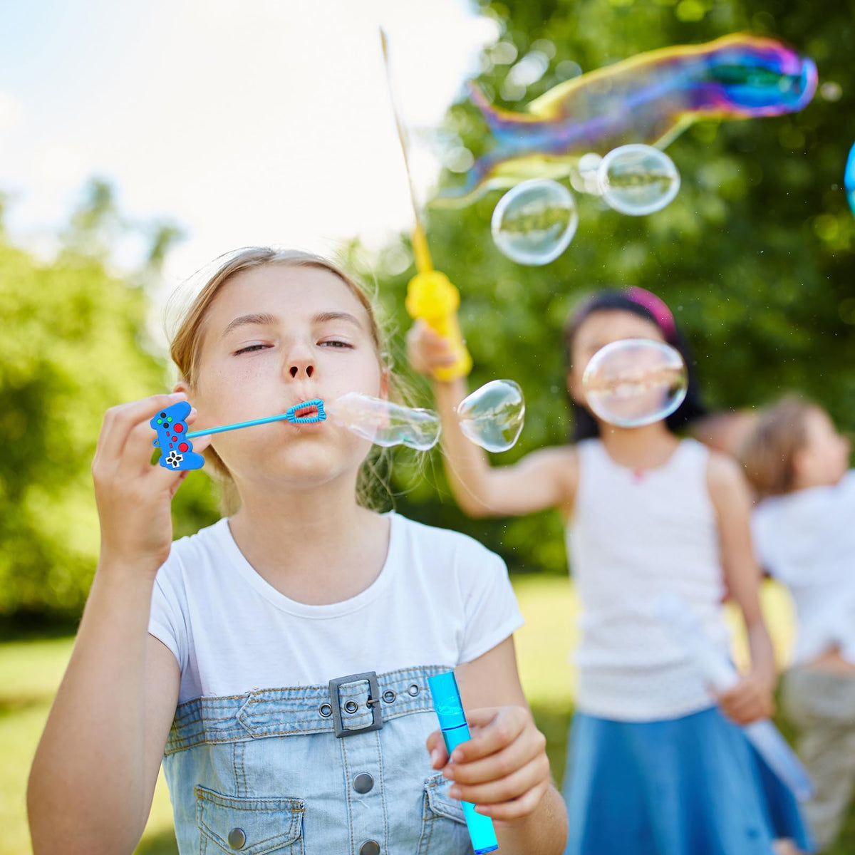 uoyoi Video Game Bubble Wands – 24Pcs Party Favors, Gamepad Bubble Toys for Kids