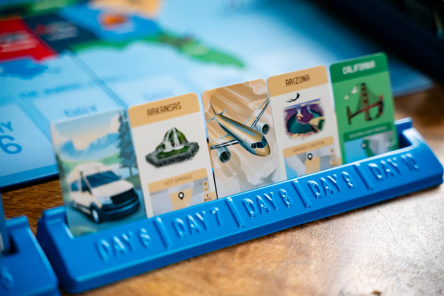 10 Days in the USA by USAOPOLY – Family Road Trip Board Game, 2-4 Players, 30 Minutes