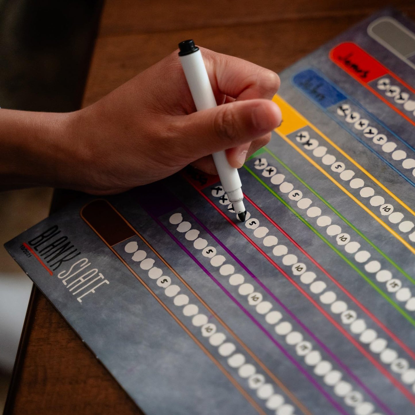 USAOPOLY Blank Slate – Word Cue Party Game for Family Game Night | 3-8 Players, Ages 8+