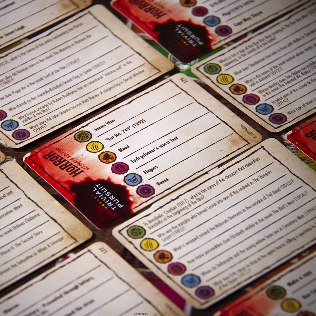 Trivial Pursuit Horror Ultimate Edition – 1800 Horror Questions | USAOPOLY