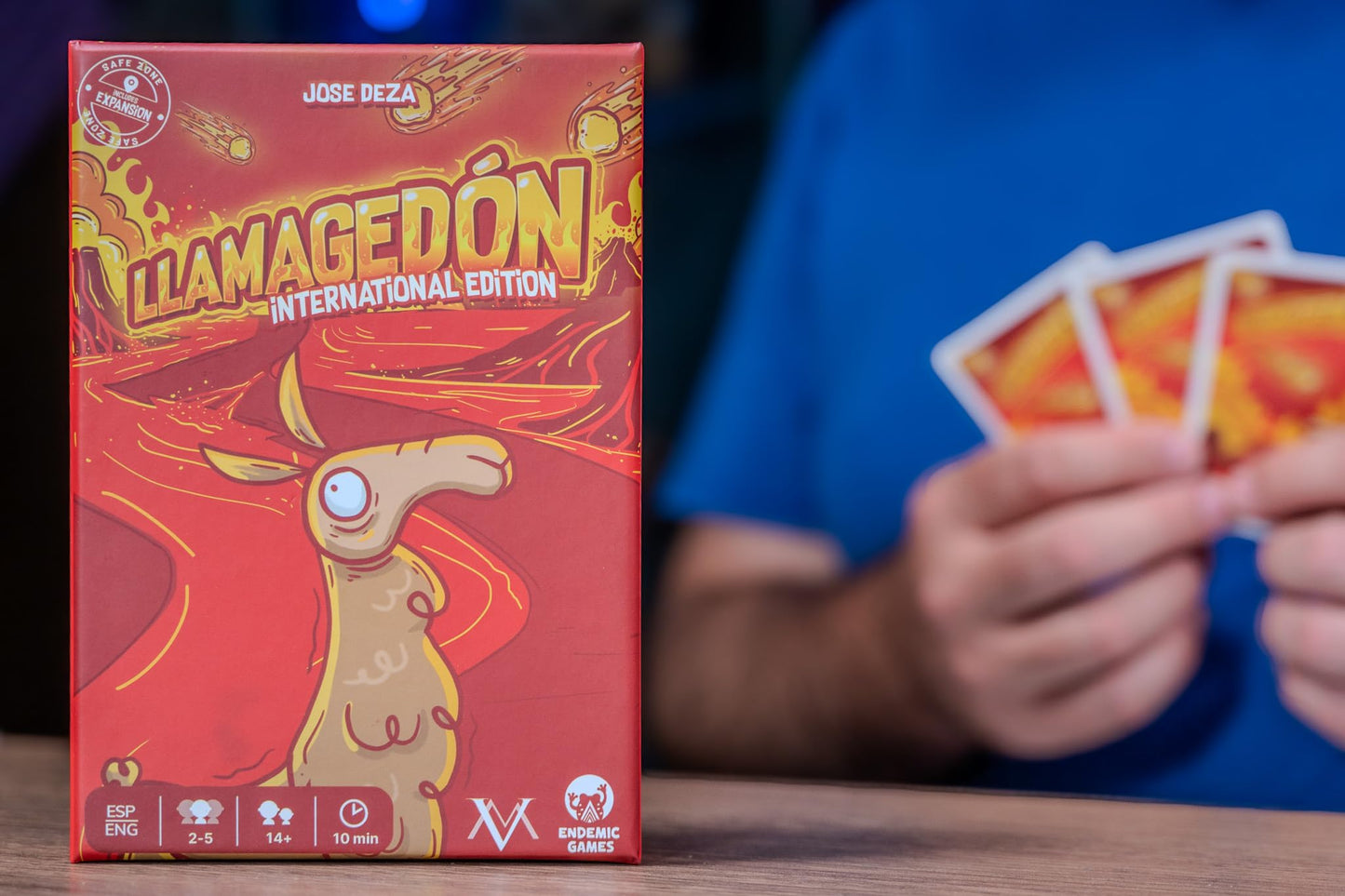 Valor Mountain Games Llamagedón International Edition | Quick Family Card Game