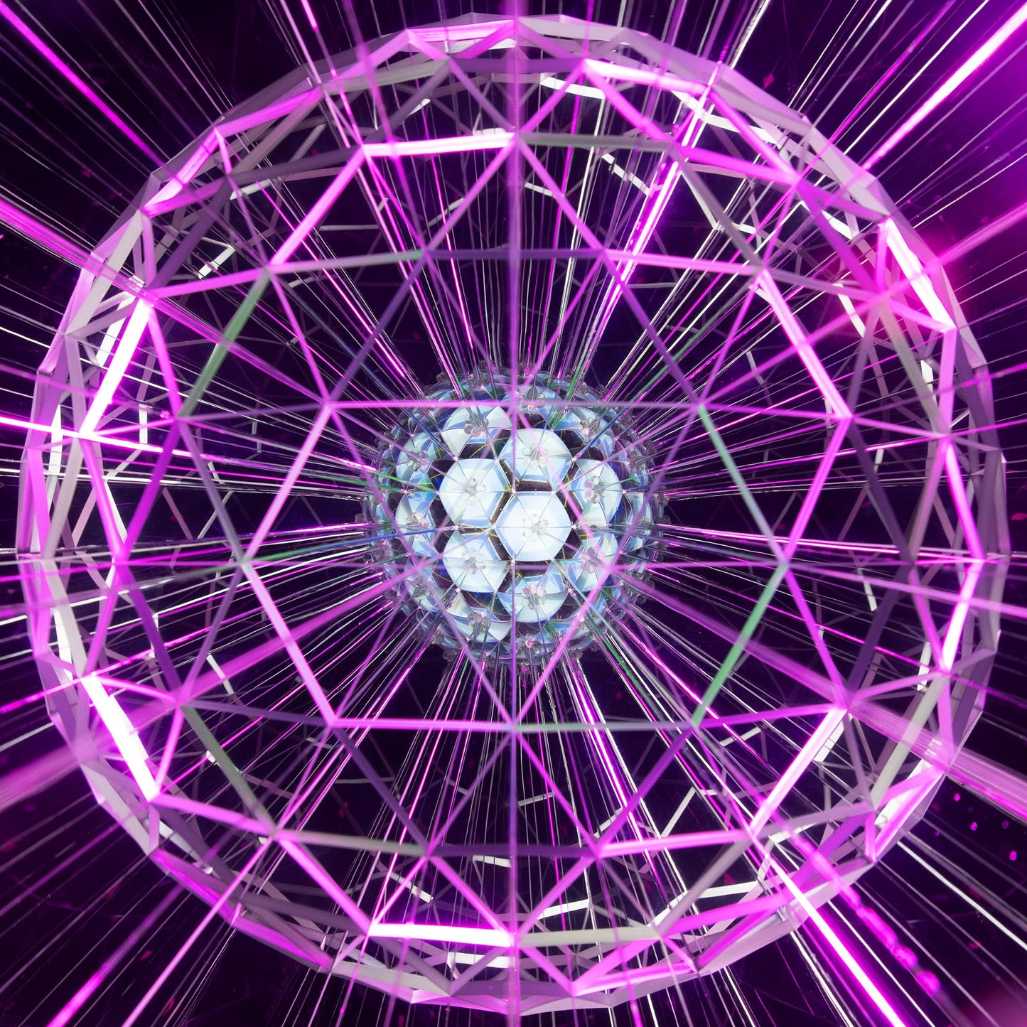 VAT19 The Original Kaleido-Sphere – Modern Kaleidoscope