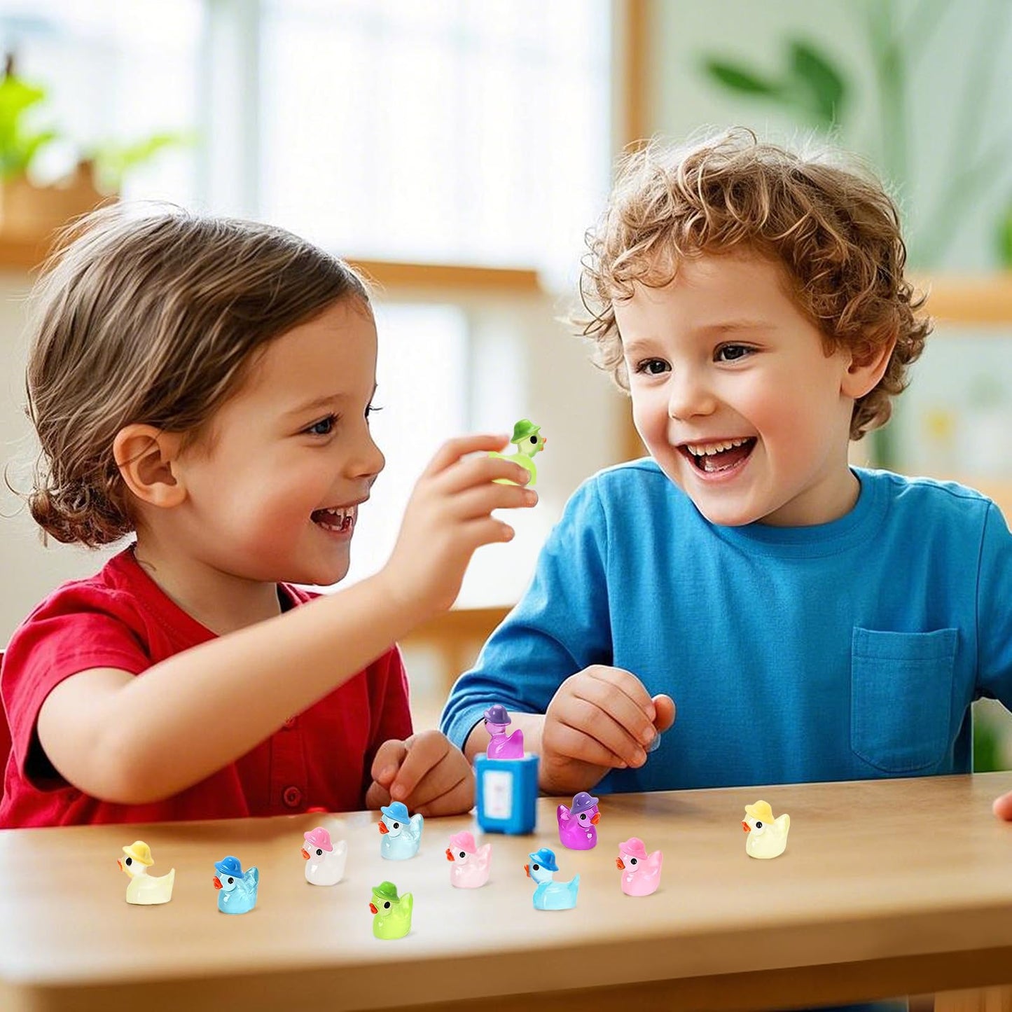 VICROIC 100 PCS Luminous Mini Resin Ducks — Glow in the Dark Decor for Dollhouses, Gardens & Parties