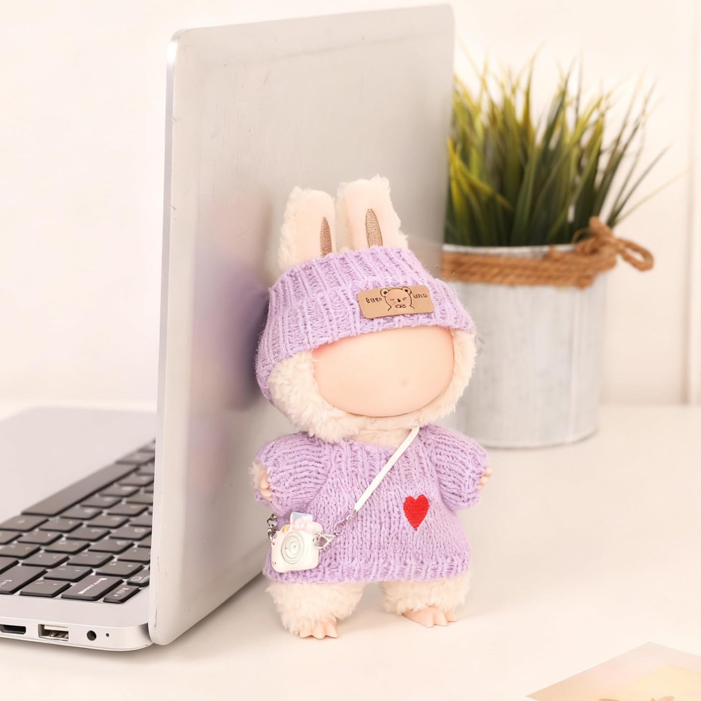 Vintay Handmade Purple Knit Doll Clothes for Labubu 17cm – 3-Piece Sweater, Hat & Mini Camera