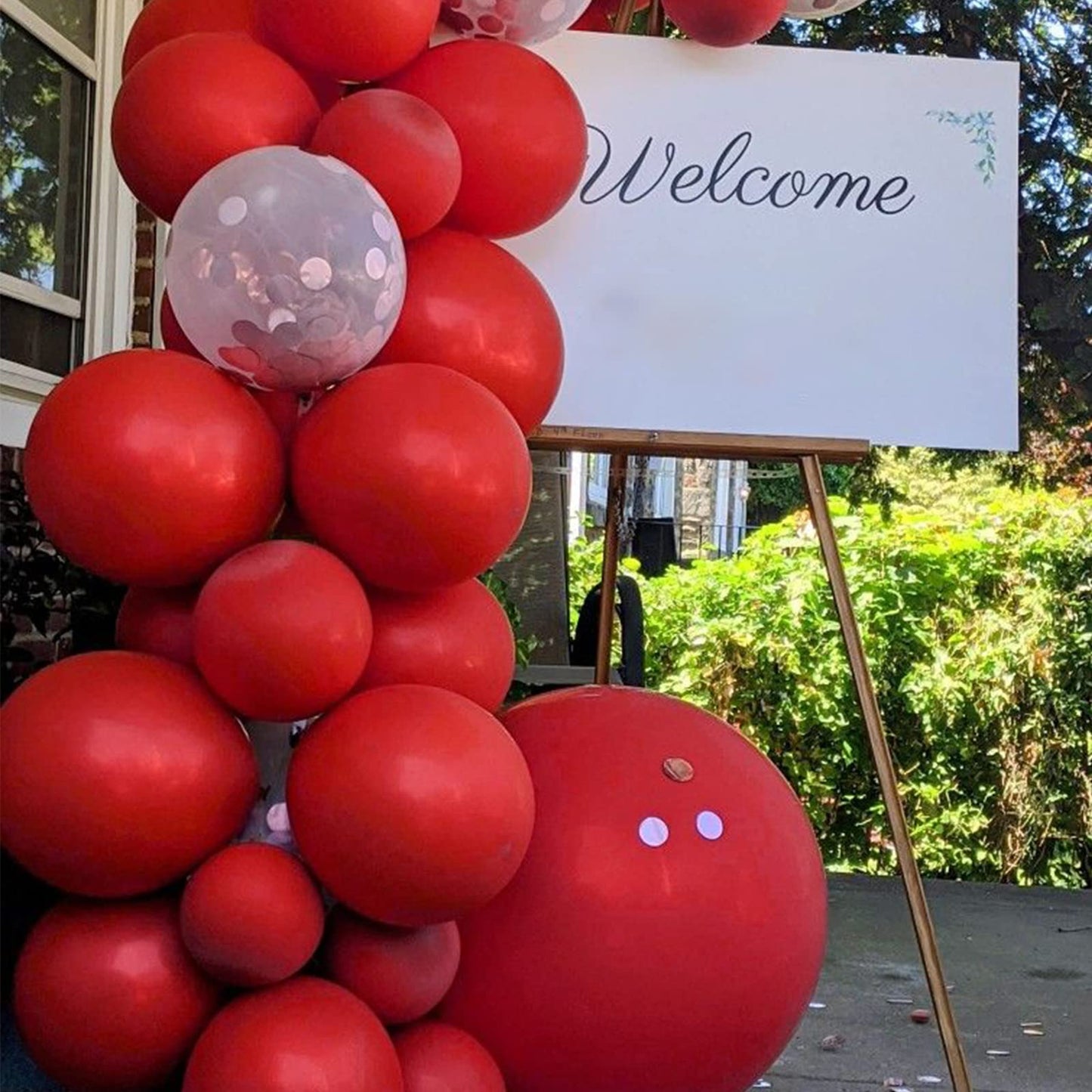 Voircoloria 130pcs Red Balloons – Mixed Sizes for Valentine’s Day, Parties & Celebrations