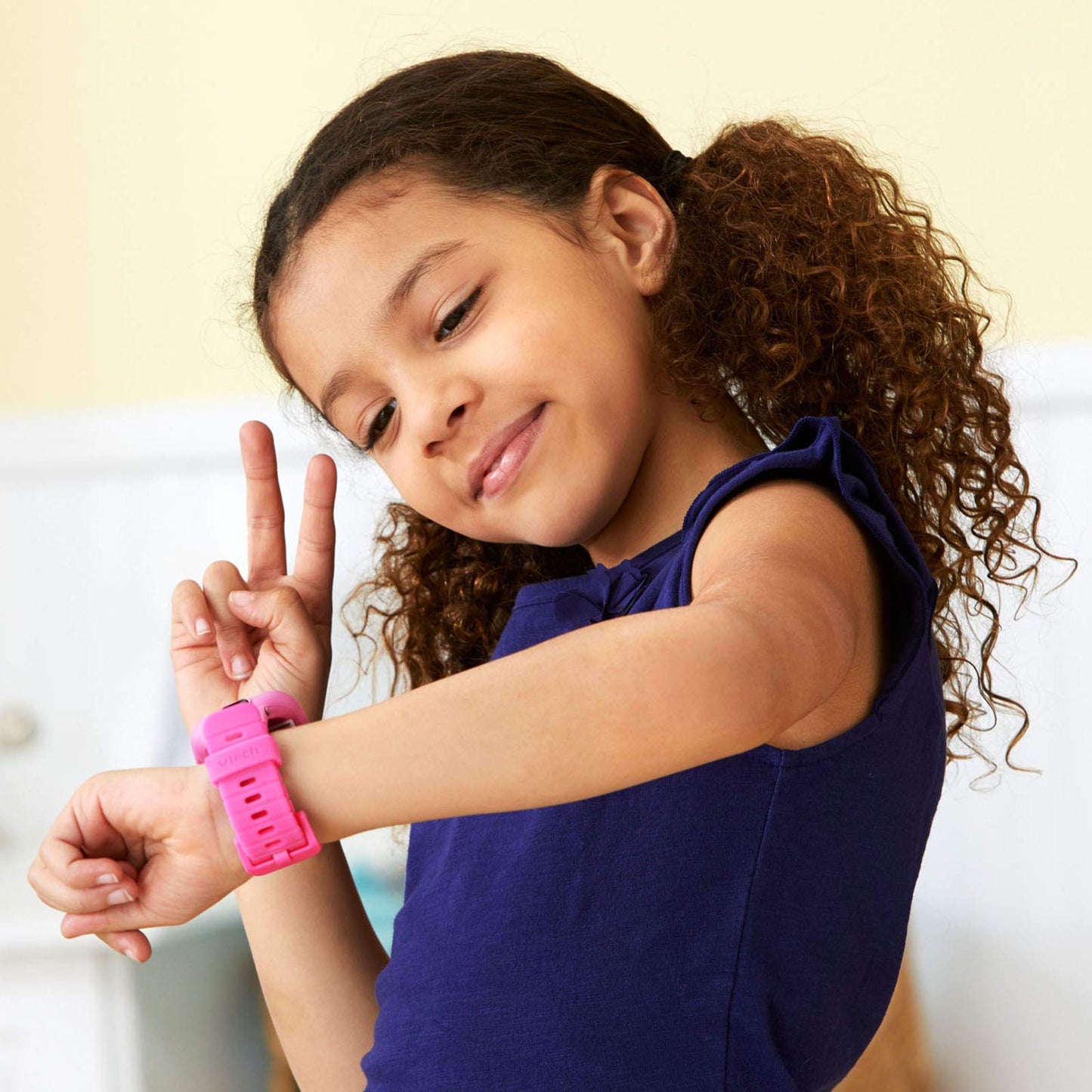 VTech KidiZoom Smartwatch DX2 – Pink Kid-Friendly Camera Watch with AR Monster Detector