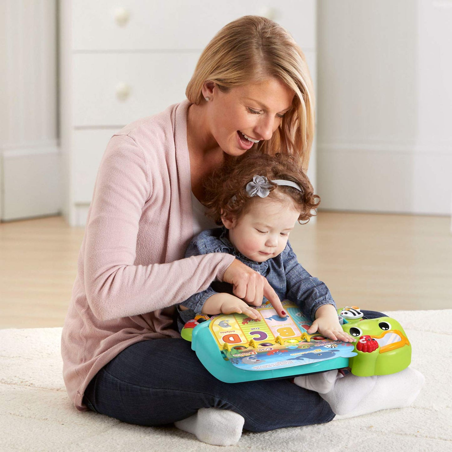 VTech Touch and Teach Sea Turtle Interactive Learning Book, Green – Early Language & Math Toy