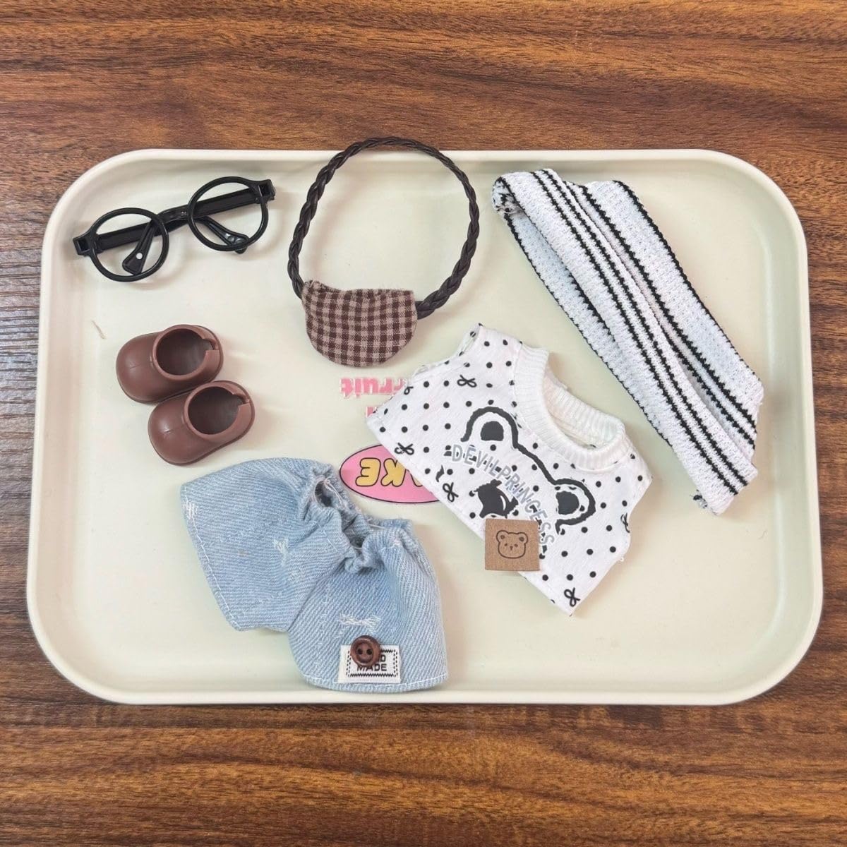 VVQUI 17cm Doll Clothes – 6-Piece Set for 17cm Dolls (Hat, Overalls, Shirt, Backpack, Glasses, Shoes) – White Bear