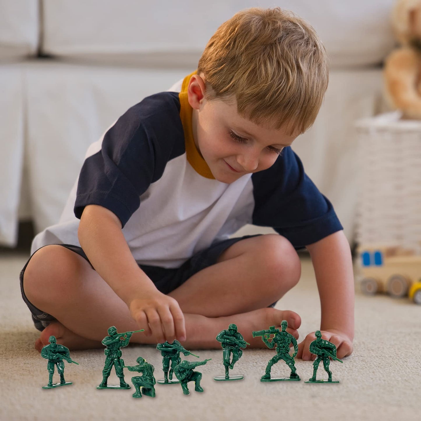 Wankko 100-Pack 2-Inch Army Men with 10 Unique Sculpts – Green Plastic Soldiers