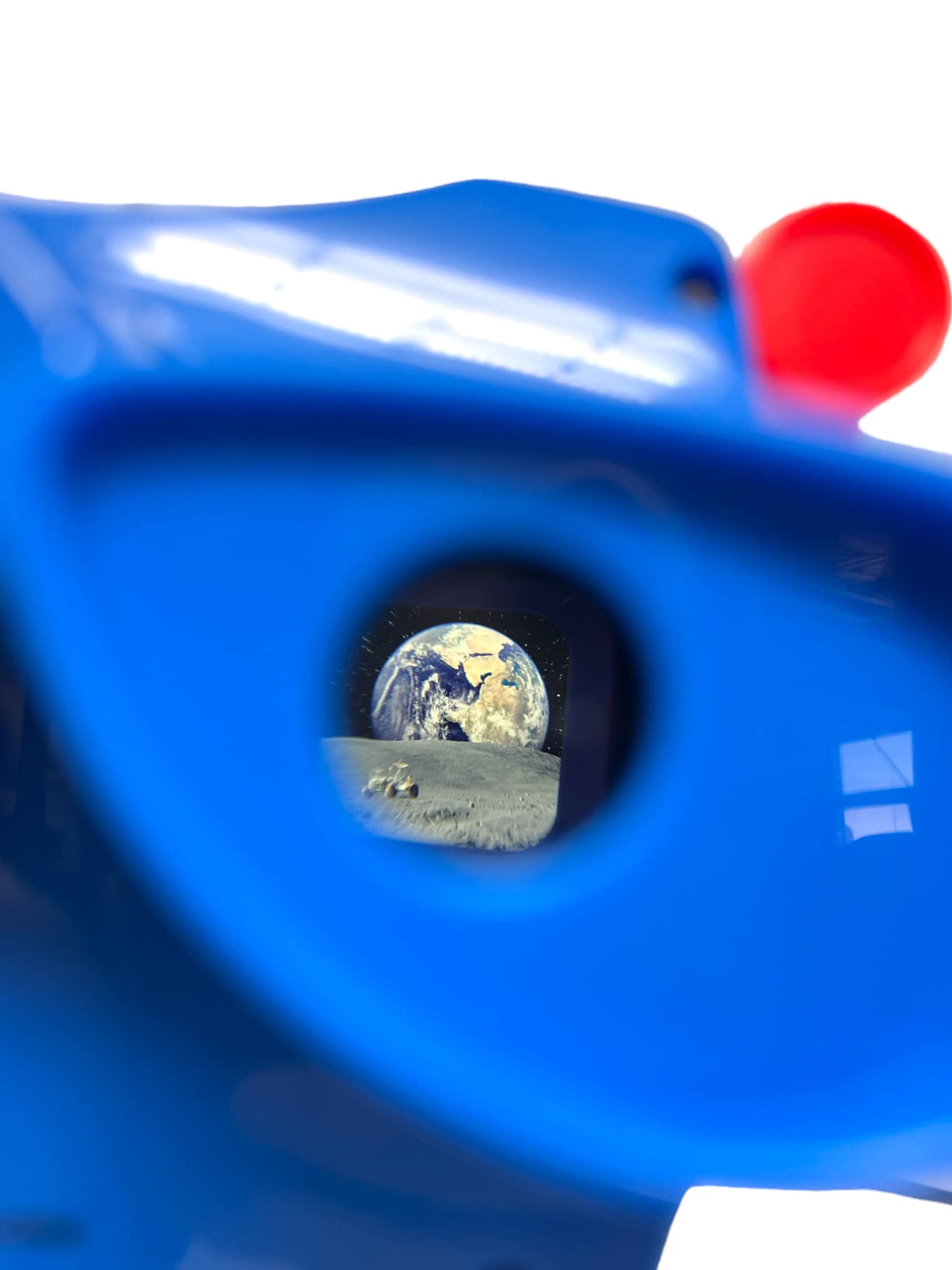 Warm Fuzzy Toys 3D Viewfinder Space Edition - Retro 3D Viewer with 21 HD Images