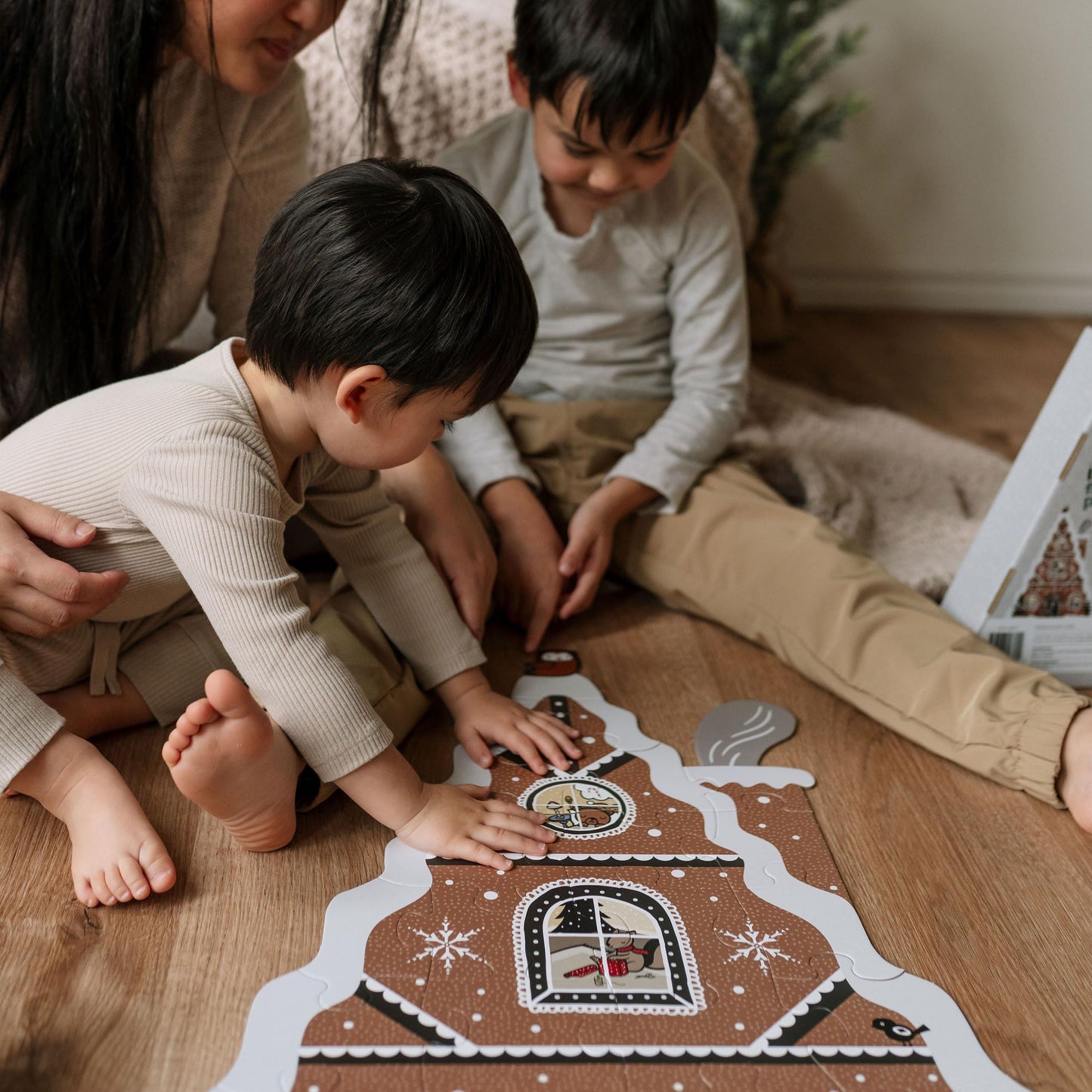 Wee Gallery Floor Puzzle – 24-Piece Jumbo Jigsaw for Toddlers | Gingerbread House