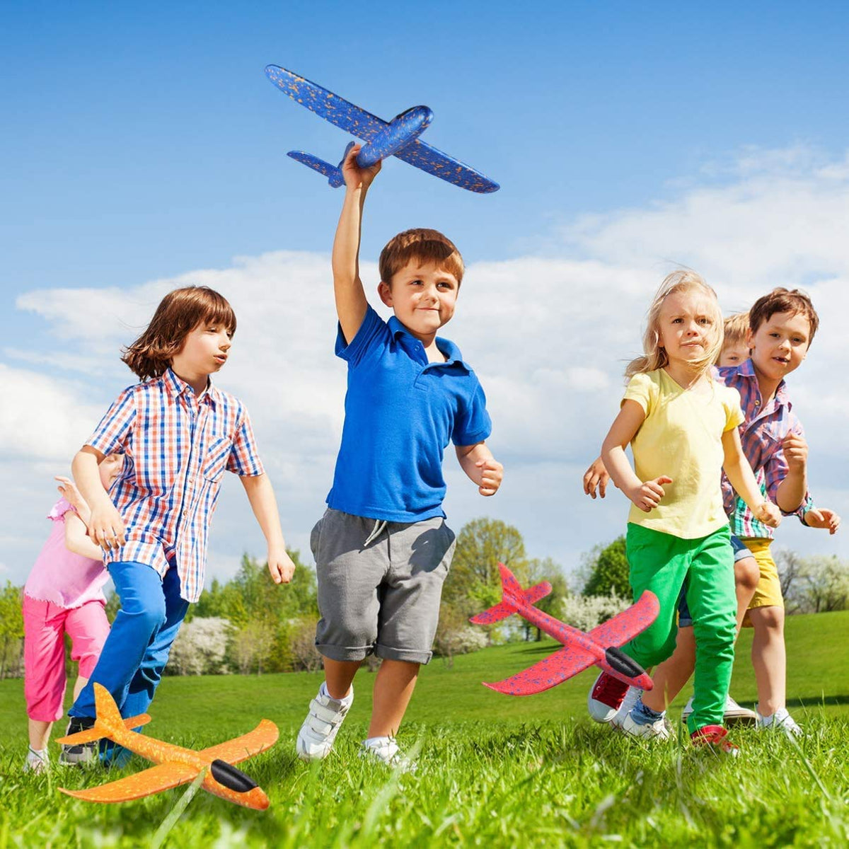 WenToyce 2-Pack Throwing Foam Airplanes – 13.7 Inches, Glider & Reversal Modes, EPP Lightweight Planes for Kids