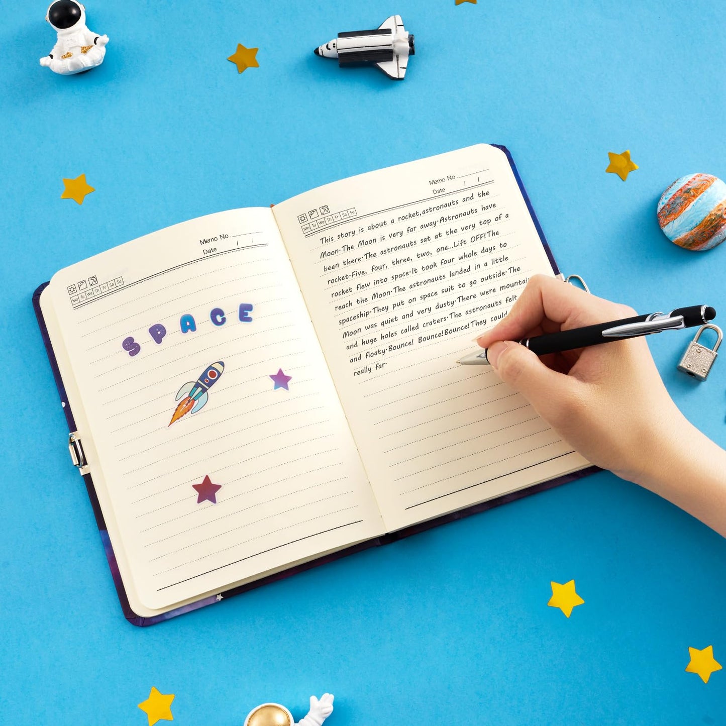 WERNNSAI Luminous Space Kids Diary – Glow-in-the-Dark Secret Diary with Lock (A5)