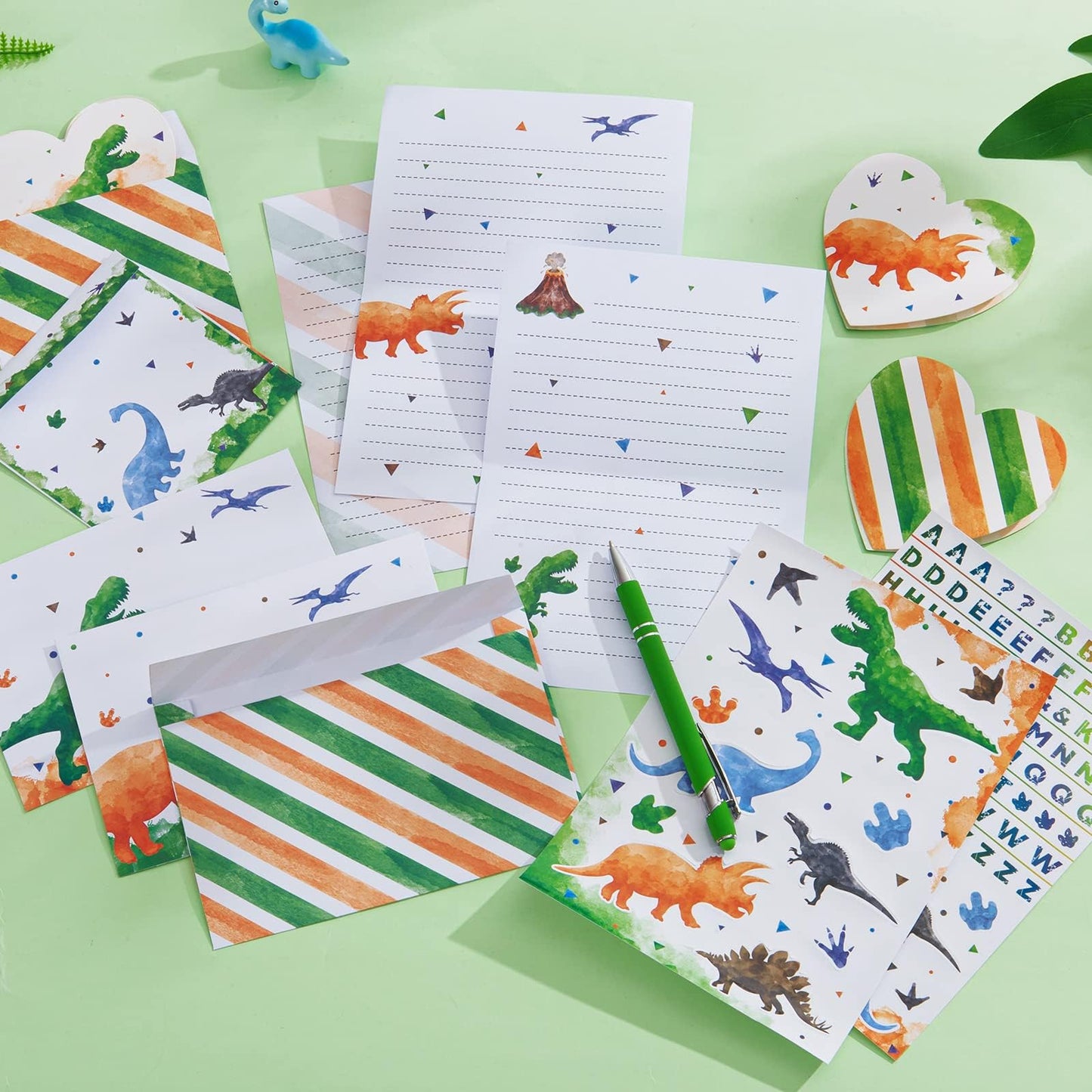 WERNNSAI 69 PCS Dinosaur Stationery Set – Paper, Envelopes, Greeting Cards & Pen