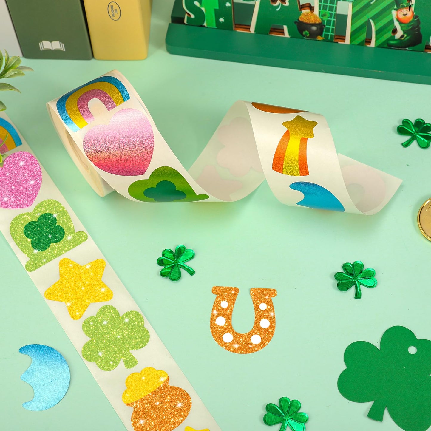 Whaline St. Patrick's Day Stickers Roll – Holographic Lucky Charms, 500 Pcs