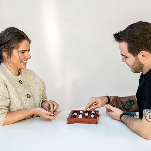 Orbito by Flex IQ — 2-Player Family Strategy Game | WHAT DO YOU MEME?