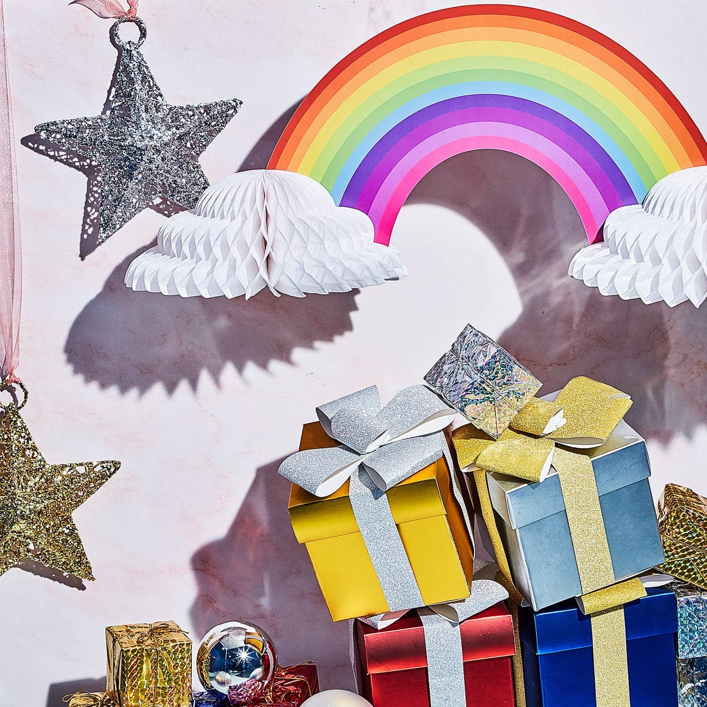 WILLBOND 2-Pack Rainbow Honeycomb Centerpieces – No-Crease Rainbow & Cloud Party Decor