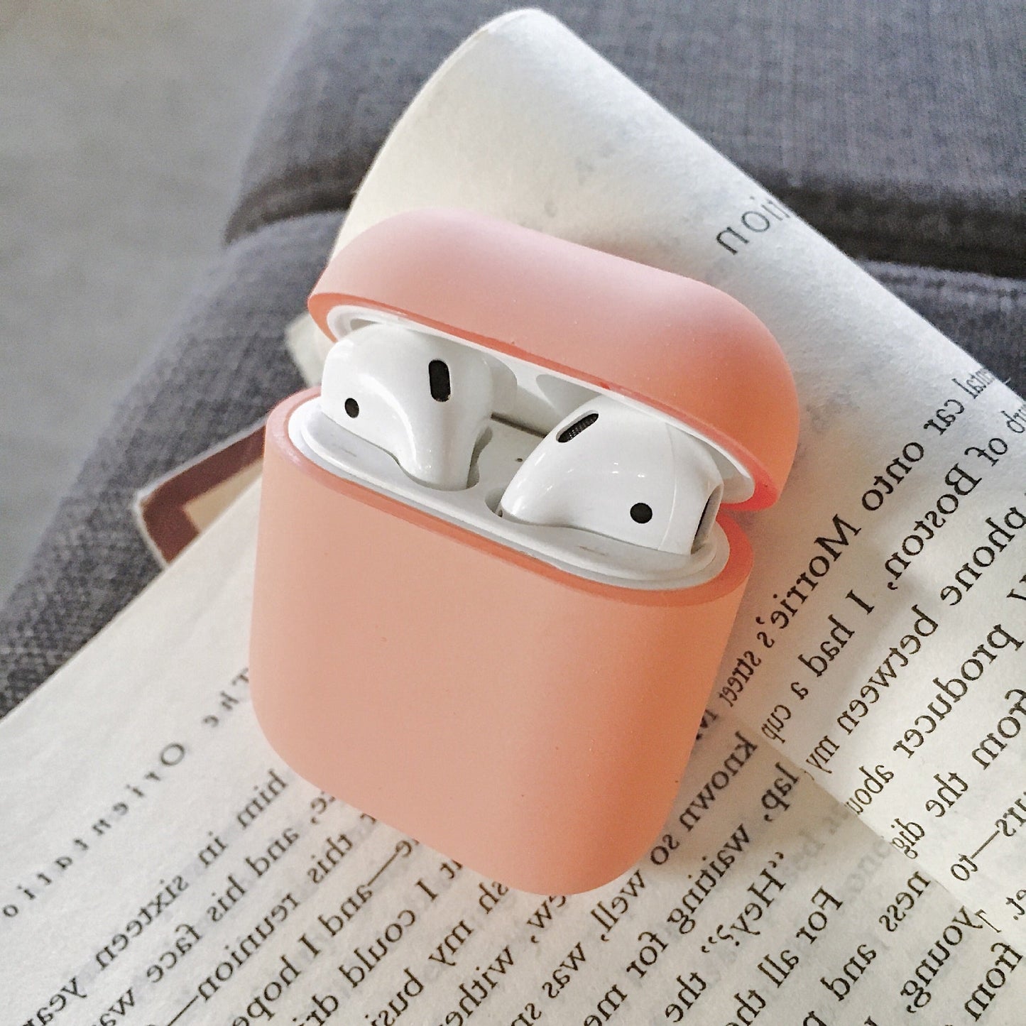 Wireless Bluetooth Headset Case, Compatible with Apple