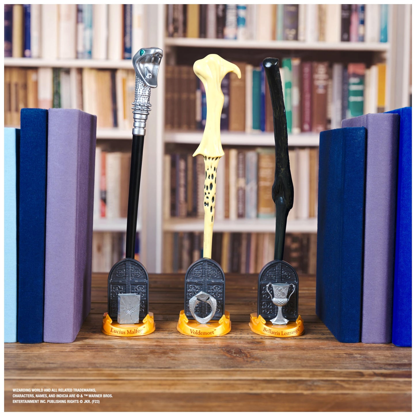 Wizarding World Voldemort Wand – 12-Inch Magical Collector with Stand & Die-Cast Icon