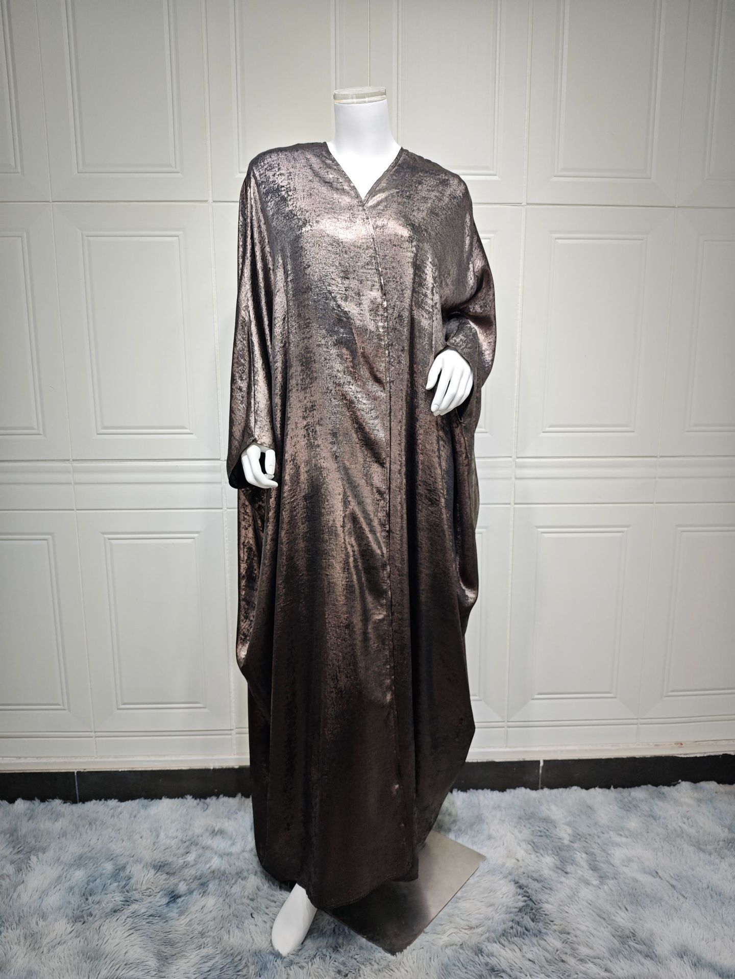 Plus Size Metallic Abaya Robe | Batwing Sleeve | Gold, Silver & Black