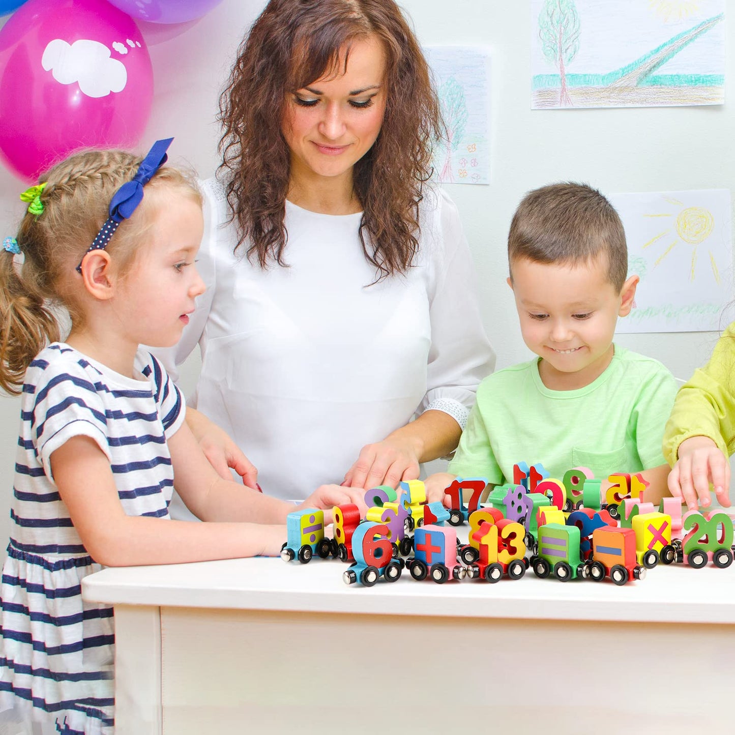 Wondertoys 27-Piece Wooden Magnetic Number Train Set – Compatible with Major Brand Tracks