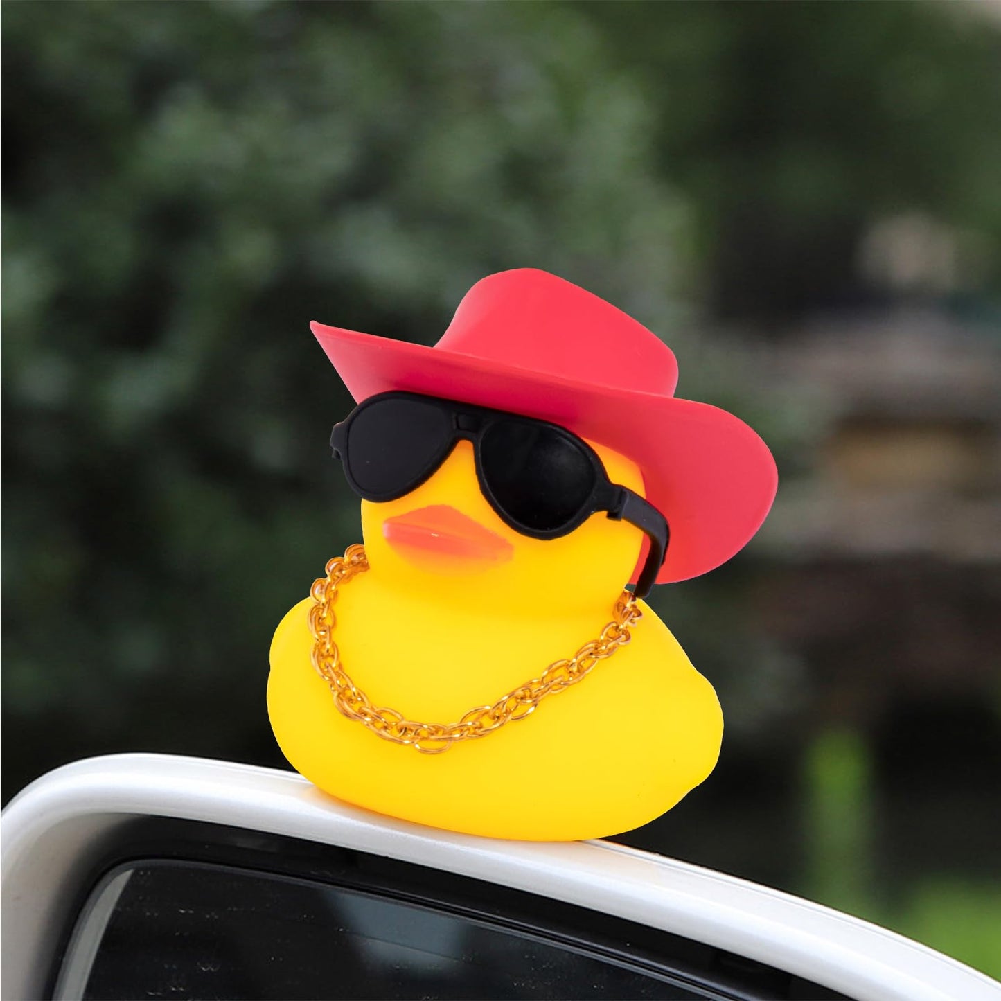 Wonuu Car Duck: Yellow Dashboard Decoration with Hat, Sunglasses, Necklace & Swim Ring