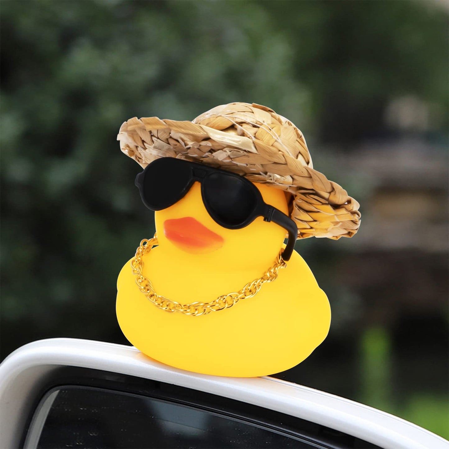 Wonuu Car Rubber Duck – Yellow Dashboard Decoration with Sun Hat, Sunglasses & Swim Ring