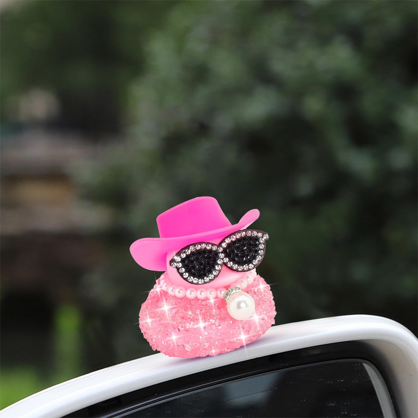 Wonuu Pink Diamond Rubber Duck Car Ornament – Fun Dashboard Decor with Squeak