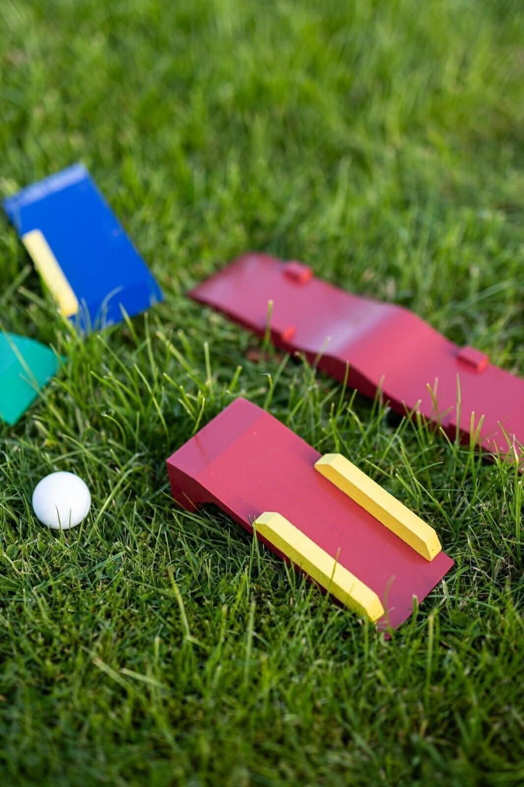 Kids Wooden Golf Set with Clubs Balls Ramps & Carry Bag
