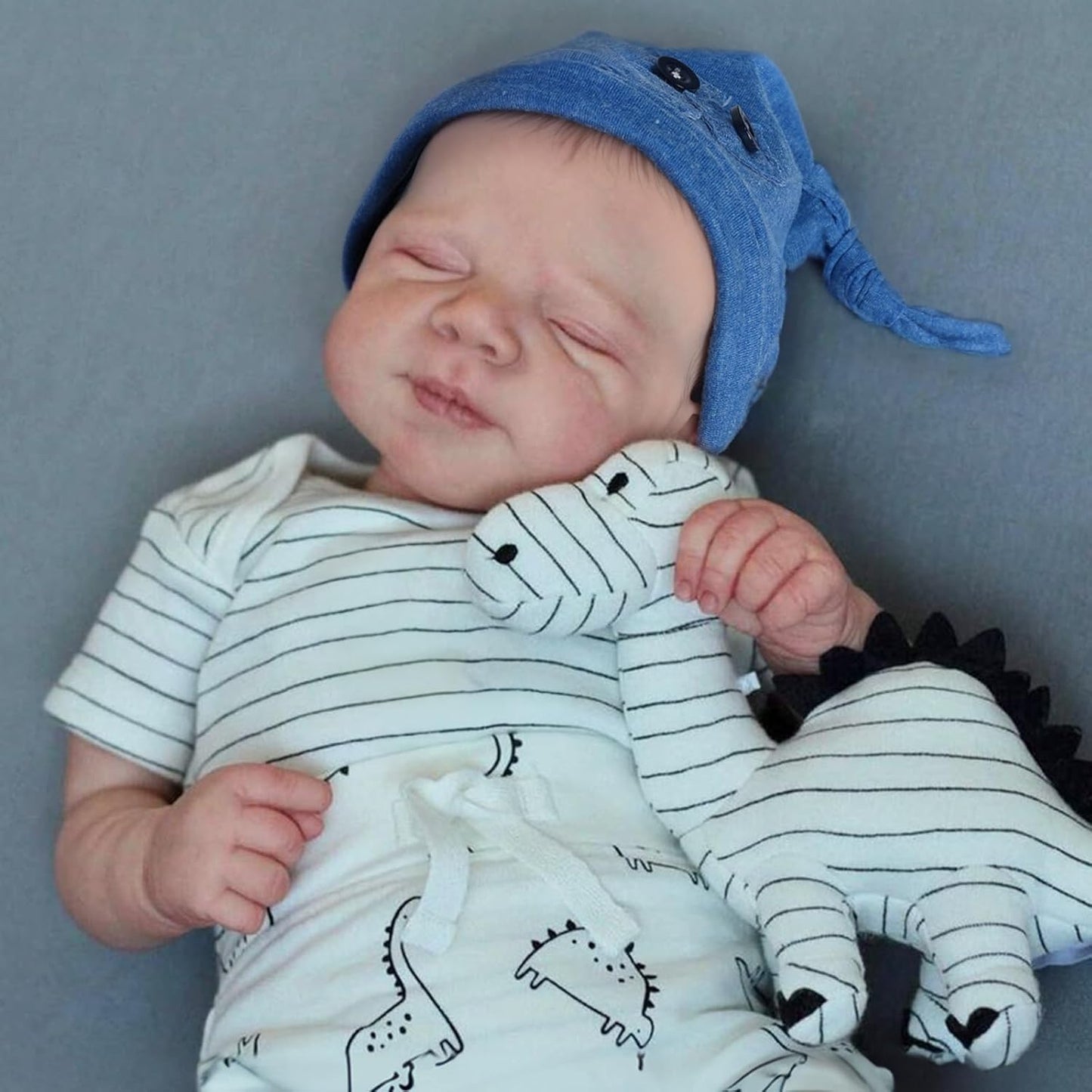 WOOROY Realistic Reborn Baby Doll Boy – 18-Inch Sleeping Newborn, Soft Cloth Body, Lifelike Gift