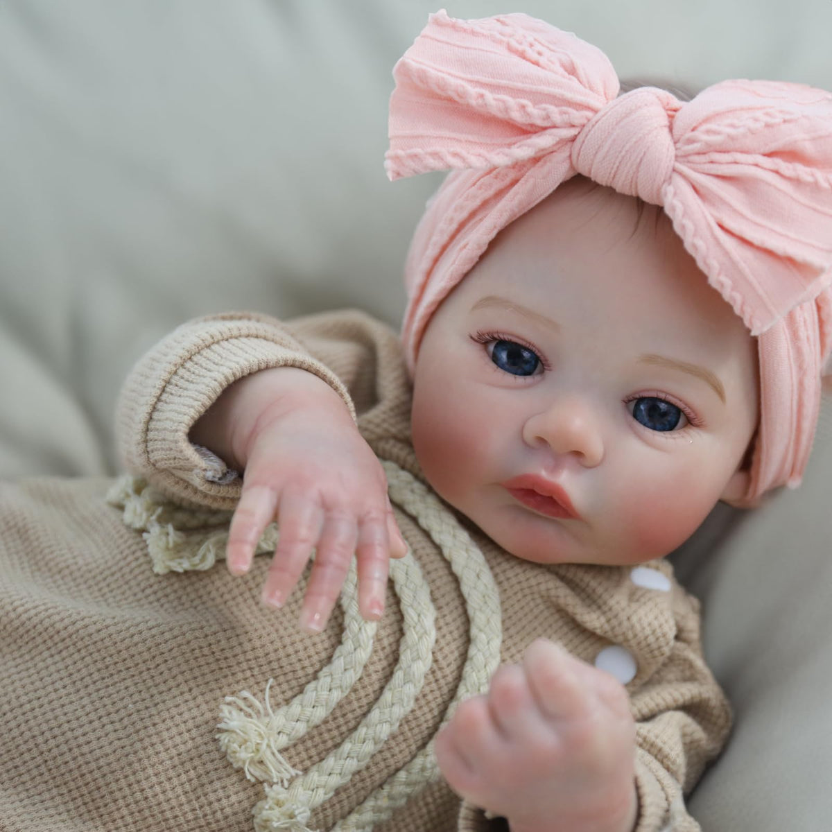 WOOROY 18-Inch Realistic Reborn Baby Doll – Lifelike Girl with Weighted Body, Safe for Ages 3+