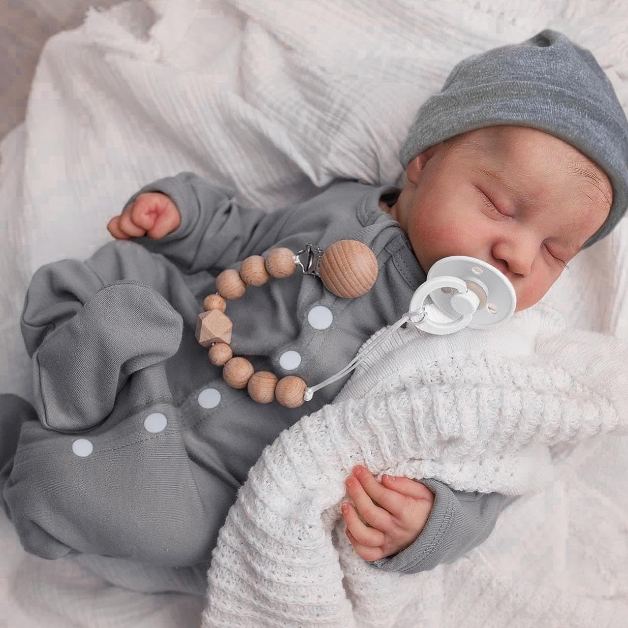 WOOROY Realistic Reborn Baby Doll – 18-Inch Lifelike Boy with Accessories