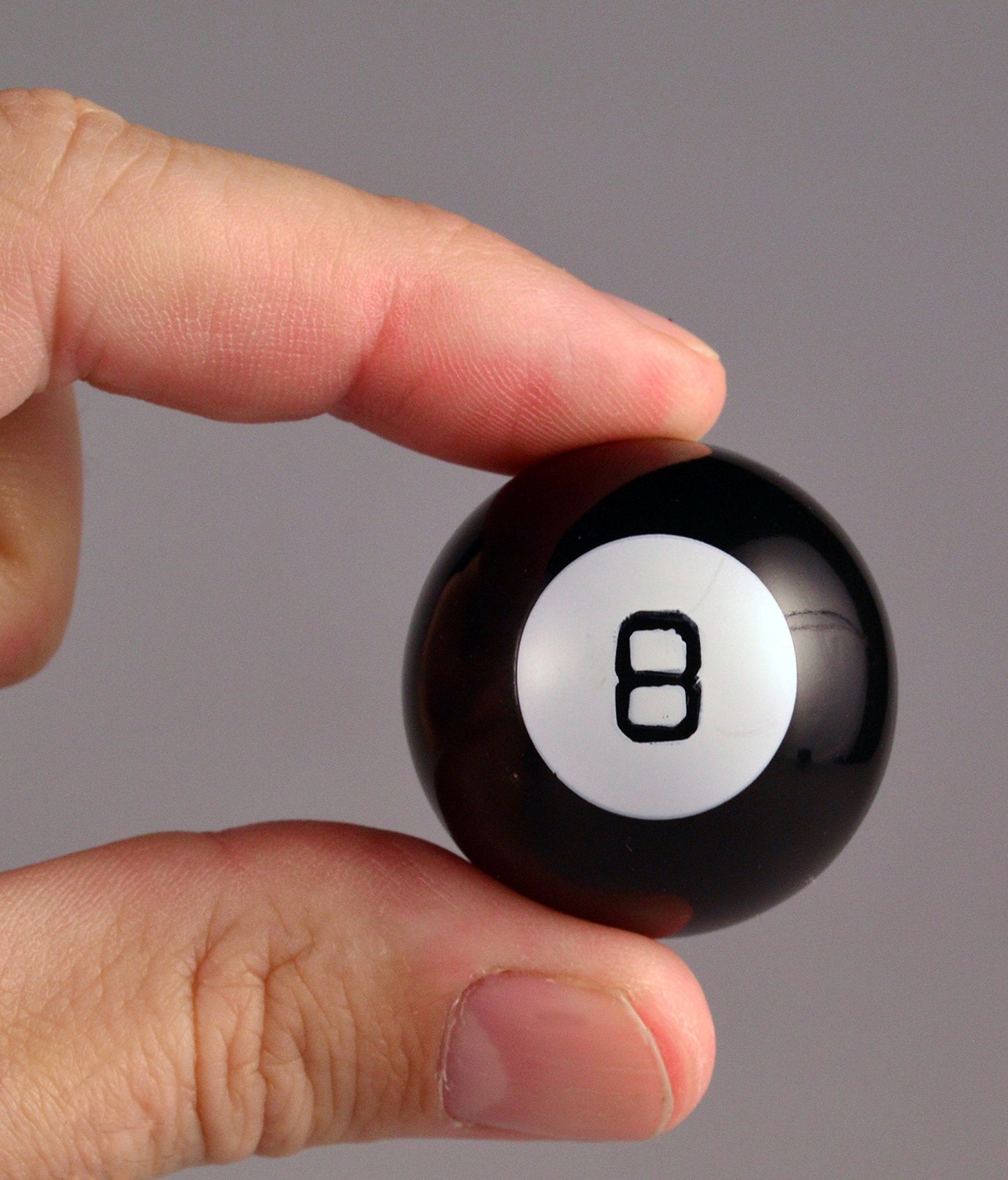 World's Smallest Magic 8 Ball – Miniature Fortune Teller Toy (Officially Licensed)