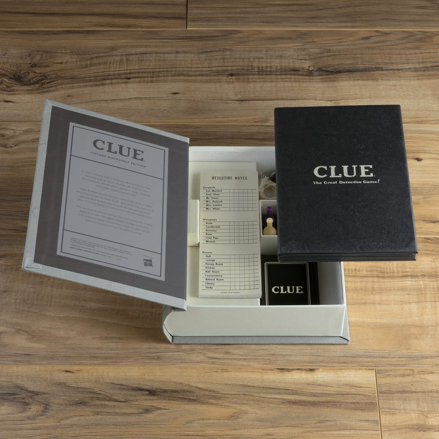 WS Game Company Clue Vintage Bookshelf Edition – Linen Book Box, Die-Cast Weapons & Wood Movers