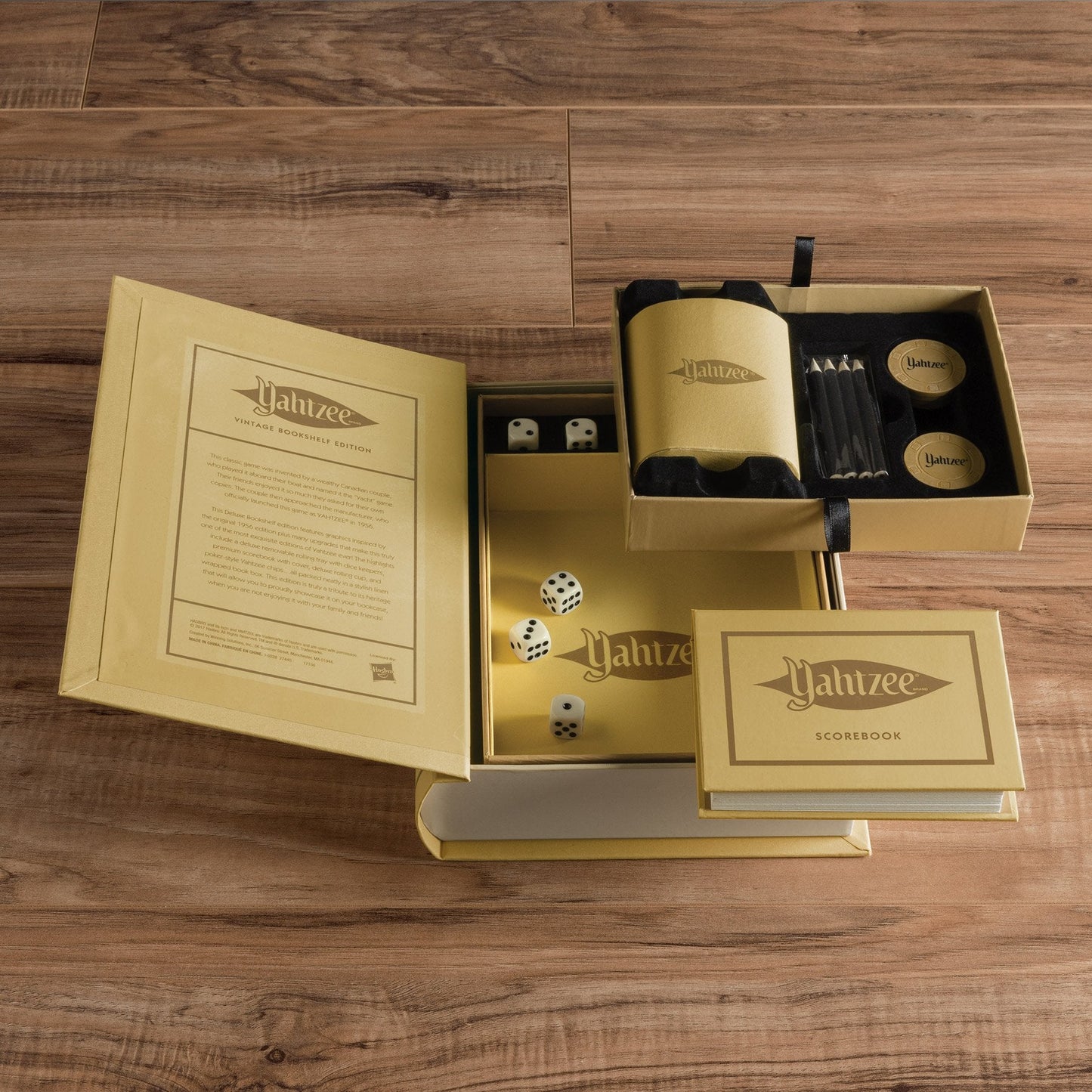 WS Game Company Yahtzee Vintage Bookshelf Edition – Luxury Linen-Wrapped Case & Deluxe Accessories