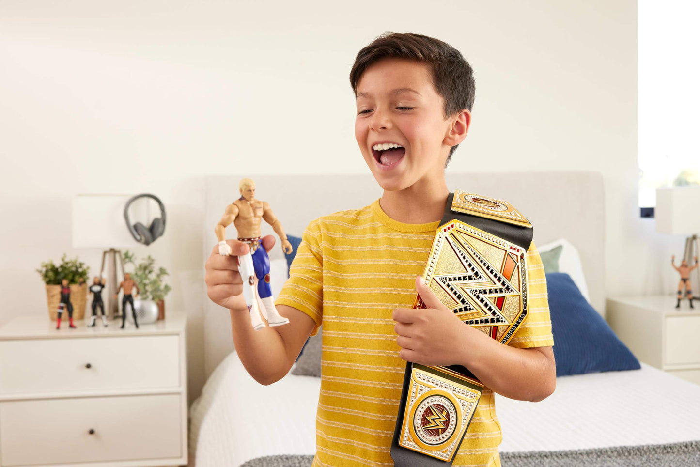 WWE Championship Title – Undisputed WWE Universal Championship Role-Play Belt, 3+ Feet
