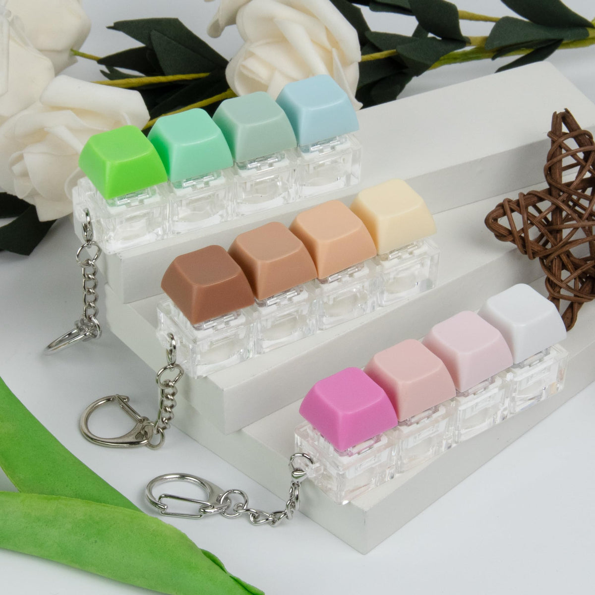 XiawaLangzhuo 3-Pack Keyboard Fidget Toy – 4-in-1 Button Decompression Keychains (Brown, Pink, Green)
