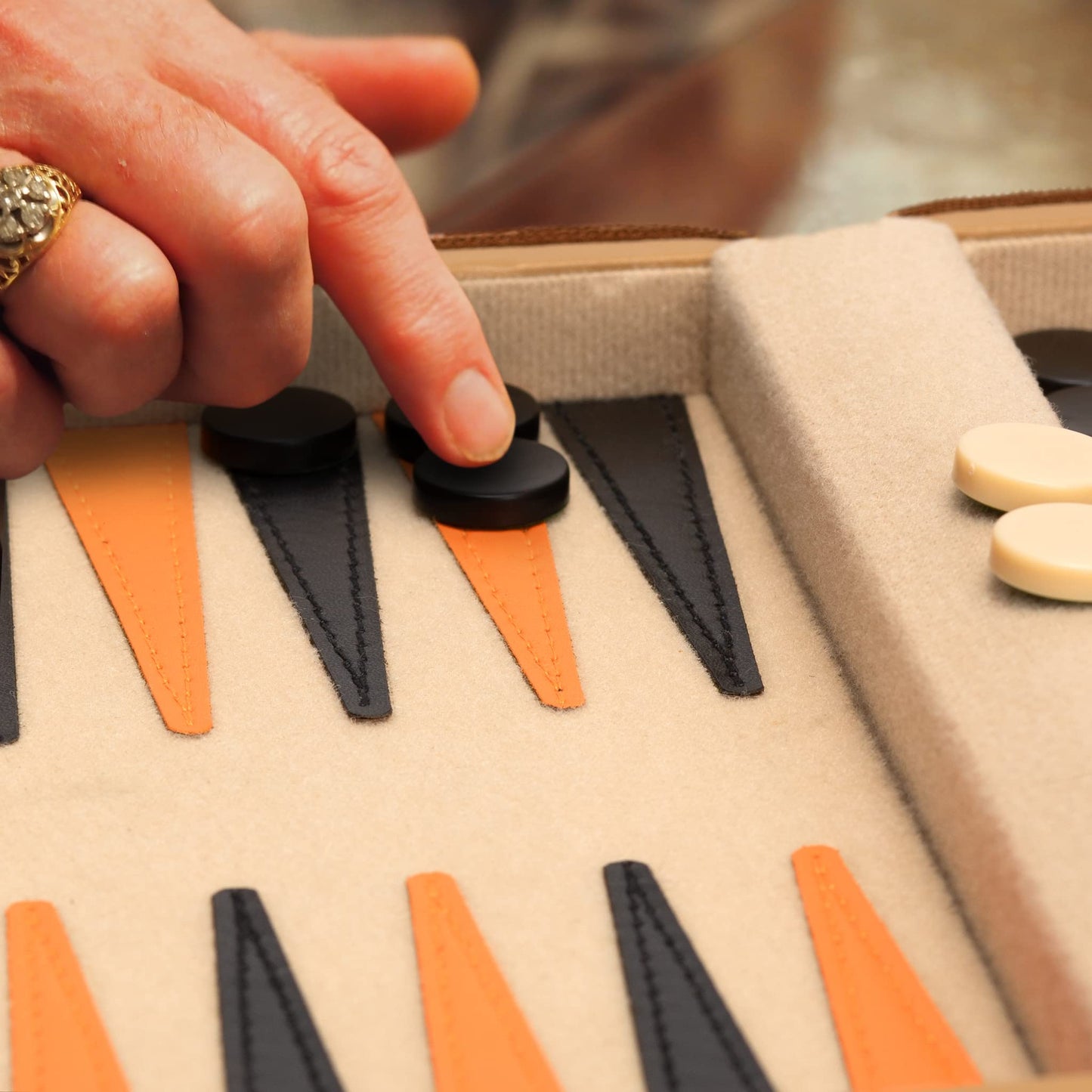 Yellow Mountain Imports Travel Magnetic Leatherette Backgammon Mini Game Set – 9-Inch Board (Bozcaada)