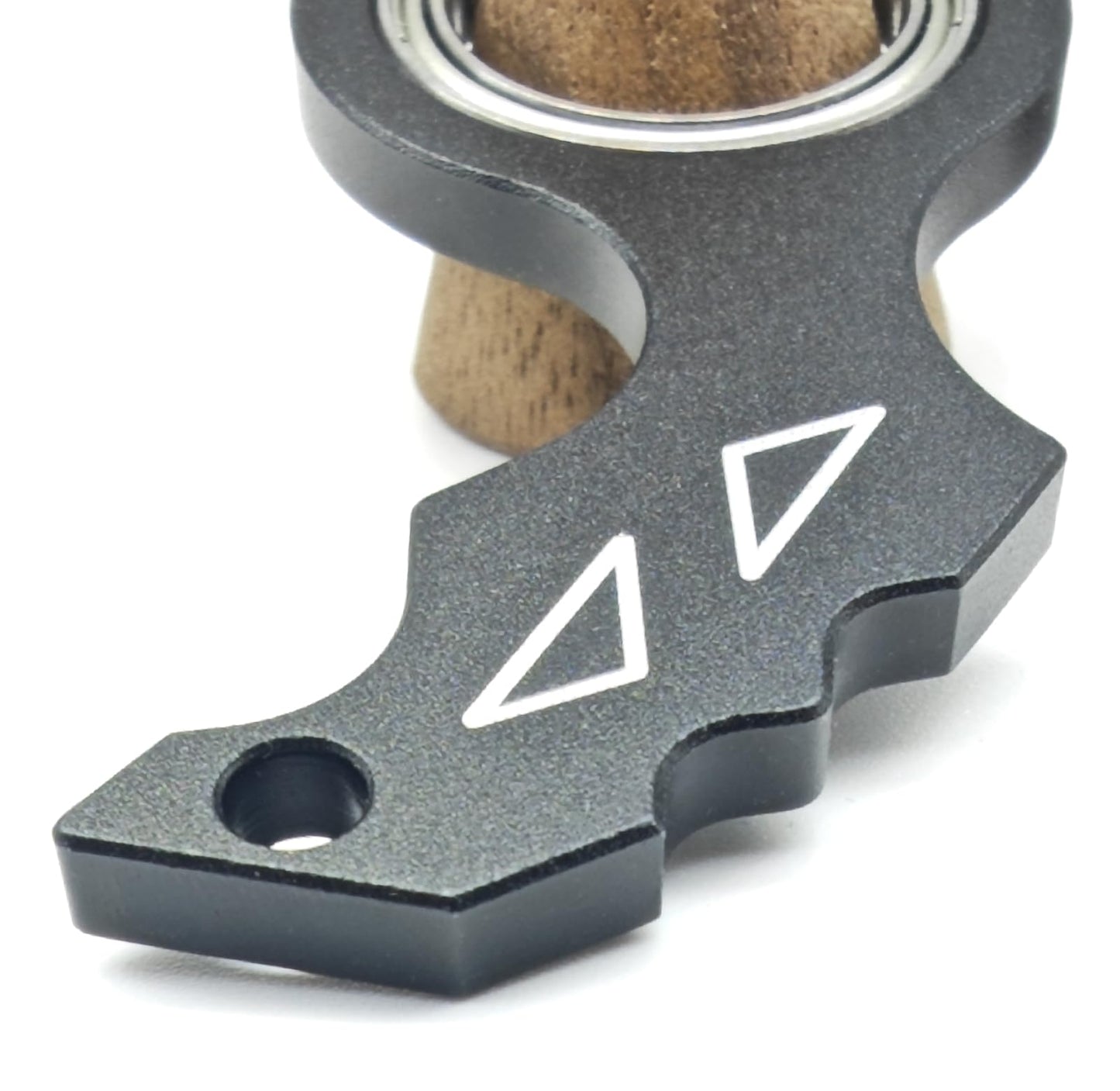 YIPUKIYI New Black Keychain Spinner — Smooth Alloy Fidget Ring