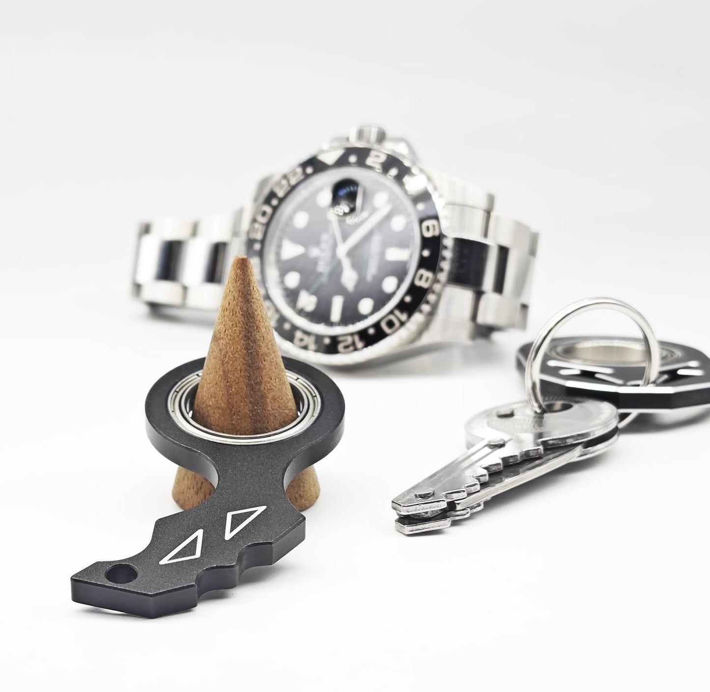YIPUKIYI New Black Keychain Spinner — Smooth Alloy Fidget Ring